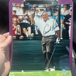 Arnold Palmer handsigniertes 8 x 10 Foto HOF Hologramm  - Bild 1 von 3