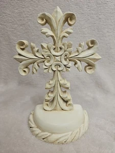 Verziertes Kreuz weiß unbestreitbar Glaube 2007 Tom Harold  - Bild 1 von 6