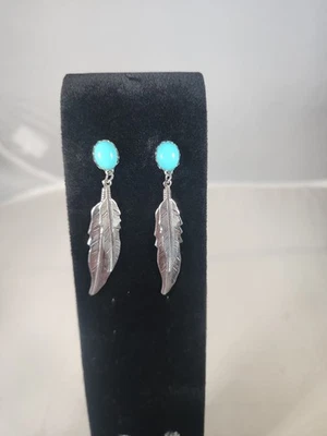Pendientes colgantes de plumas suroeste tono plata turquesa cabujón gota boho  Foto 1 de 3
