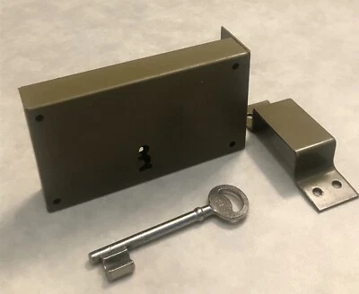 Serrure verrou en applique Droite Bricard - Photo 1/4