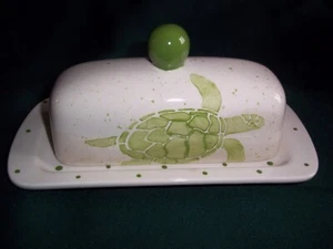 Handbemalte Keramik Butterdose mit Knöpfen Meeresschildkröte Coastal Collection signiert - Bild 1 von 8