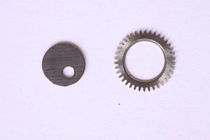 Omega 470 490 part 1101/2 Roue de couronne Crown wheel Rocchetto a corona NOS - Imagen 1 de 1