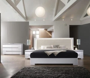 4PC White Lacquer Finish Modern Bedroom set, Cal King Bed 2 Nightstand & Dresser - Picture 1 of 9