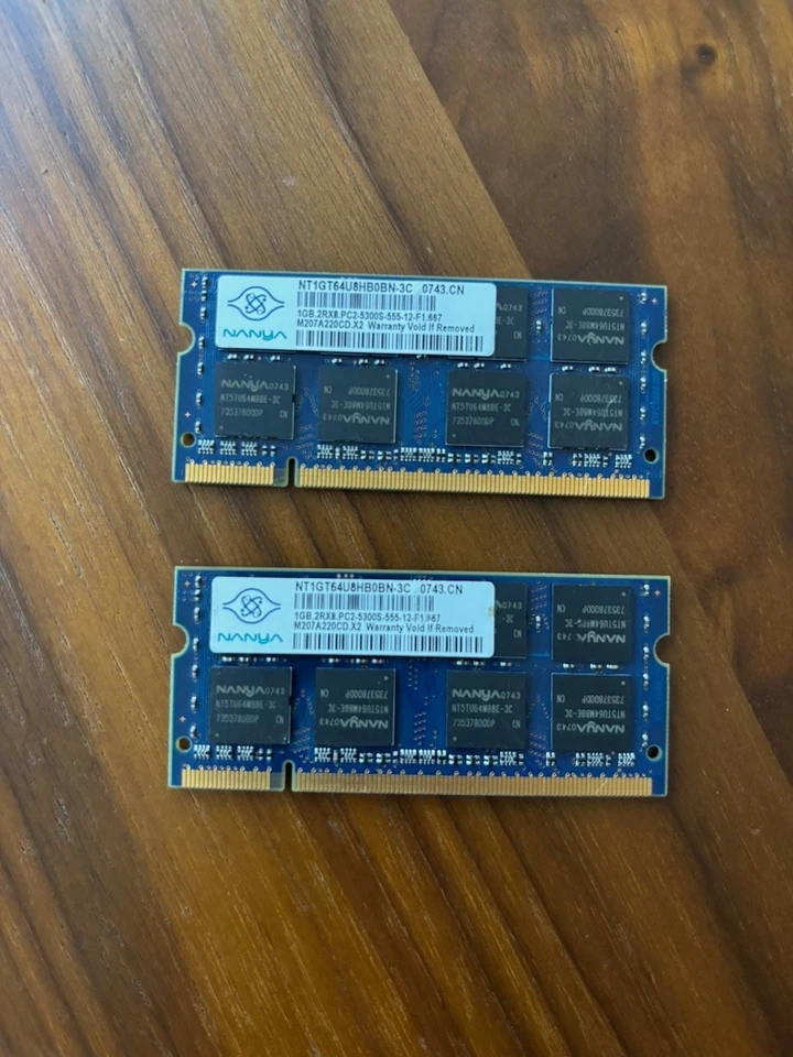 2x Nanya 1GB 2Rx8 PC2-5300S DDR2 Memory Ram NT1GT64U8HB0BN-3C 2 Gb Total. - Image 1 of 1