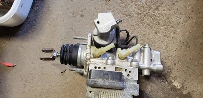 Toyota Prius 2012 OEM híbrido ABS sistema de bomba de freno refuerzo antibloqueo Foto 1 de 4