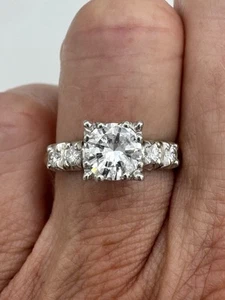 CHARMING VINTAGE PLATINUM .81 CT ROUND DIAMOND ENGAGEMENT RING + SIDE STONES 5.5 - Picture 1 of 21