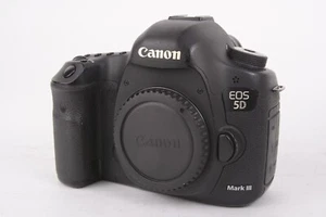 Canon EOS 5D III 22.3MP DSLR Camera Body Shutter Count 180,000 READ #T-09489 - Afbeelding 1 van 8
