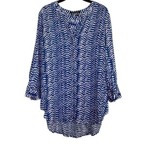 S/I Studio Women’s Sz XL Blue/White Geometric Print 3/4 Sleeve Blouse - Picture 1 of 6