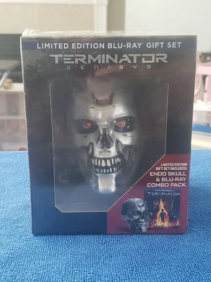 Terminator Genisys  Limited Edition Blu-ray Gift Set (Includes Endo Skull) - Image 1 of 4