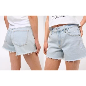 Abercrombie & Fitch | NWT Mid Rise A-Line Short in Light Destroyed Wash | Sz 28 - Picture 1 of 11