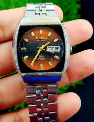 Reloj Wrish vintage de Ricoh automático 21 joyas día fecha hecho en Japón para hombre Foto 1 de 4