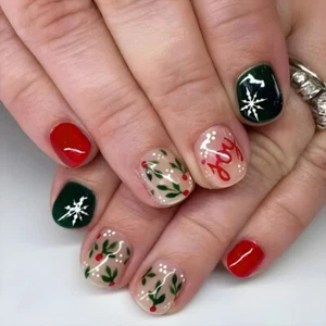 24x Green Press On Nails Christmas Full Cover On Nails Short False Nails - Picture 1 of 8