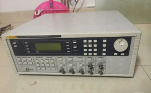 Fluke 282 Arbitrary Waveform Generator#YC - Picture 1 of 2