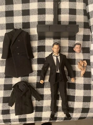 Hot Toys Custom Bruce Wayne (DCEU/ Ben Affleck) BvS/suicide Squad/ZSJL/The Flash - Image 1 of 4