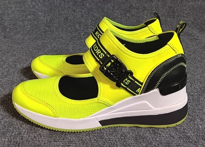 Bota Effie Feminina Michael Kors Biqueira Redonda Cunha Amarelo Neon EUA Tamanho 8 - Imagem 1 de 4