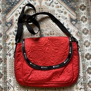 LeSportsac Quilted Candy Apple Red Shoulder Bag Crossbody - Picture 1 of 18