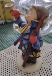 Vintage Large HUMMEL ~ 6" Hear Ye Hear Ye Figurine - Picture 1 of 6