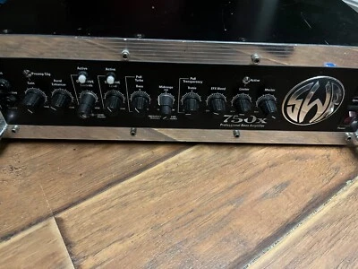Cabezal amplificador de bajos SWR POWER 750X Foto 1 de 2
