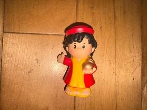 Fisher Price Little People Nativity Replacement Red Yellow Wise Man Figure - Picture 1 of 3