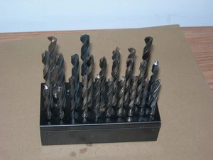 24 Stk. BOHRER SET, Metallständer, HSS. W&Y fehlt - Bild 1 von 6