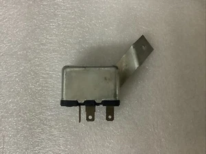 NOS Genuine GM Electric Power Window Relay (1969 - 1970 only) (NO Box) - Imagen 1 de 7