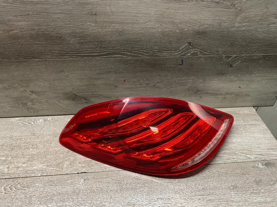 OEM MERCEDES-BENZ W222 CLASE S SEDÁN 2014-2017 LADO DEL CONDUCTOR IZQUIERDO LED LUZ Foto 1 de 4