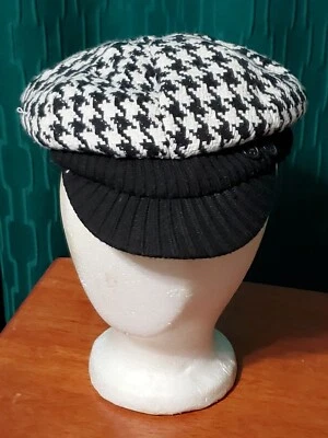 Juniors' David & Young Houndstooth Newsboy Cap, Black & White, Never Worn - Image 1 of 4