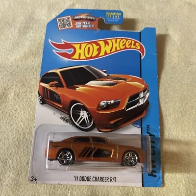 2015 HOT WHEELS RLC FACTORY SET CITY SERIES 2011 DODGE CHARGER R/T - Image 1 of 2
