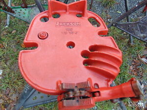 (1) Jackson 186 Tri-stand Portable Ridgid Chain Vise Stand, 1/8 to 6 In. Bender