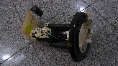 Bomba de gasolina / bomba de combustible Honda S2000 17708-S2A-932 original Foto 1 de 4