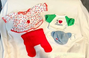 Posten Von Puppenbekleidung/Zubehör - Gemischtes Los - 4 Stück - Art Von Puppe Unbekannt - Bild 1 von 2