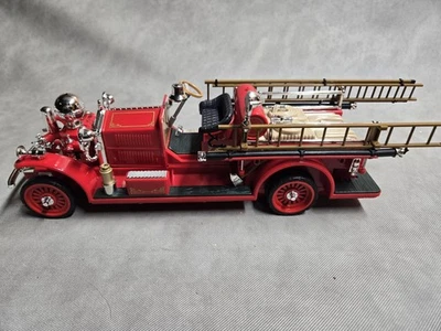 Телефон пожарной машины Telemania Ahrens-Fox - Изображение 1 из 4