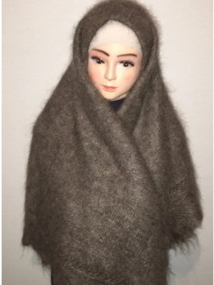 Pañuelo real de plumón de cabra natural talla 125×125 Foto 1 de 4