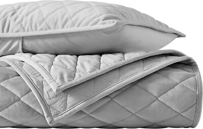 Vera Wang Diamond Velvet Quilt Set  3 pc, KING Silver / Gray - Image 1 of 4