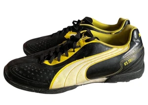 Puma V5.11 TT Astro Entrenadores Negro Amarillo Fútbol Reino Unido 11 Hombres Con Cordones - Imagen 1 de 10