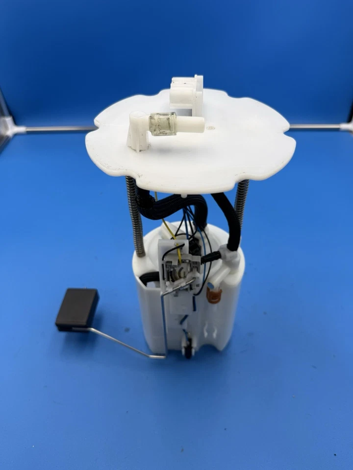 2008-2013 INFINITI G37 BOMBA DE GASOLINA COMBUSTÍVEL COM CONJUNTO DE SENSOR DE ALAVANCA 3.7L FABRICANTE DE EQUIPAMENTO ORIGINAL - Imagem 1 de 4