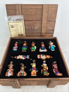 2002 Thomas Pacconi 12 TEDDYBÄREN Ornamente aus mundgeblasenem Glas in Holzkiste - Bild 1 von 4
