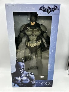 NECA DC Batman Arkham Origins 18” Deluxe 1/4 Scale Batman Action Figure - Picture 1 of 7