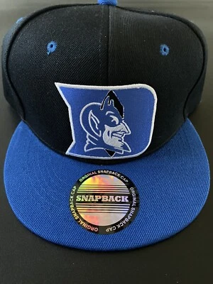 DUKE UNIVERSITY BLUE DEVILS Mascota Bordado Logo Sombrero Gorra Negro Snapback NUEVO Foto 1 de 4