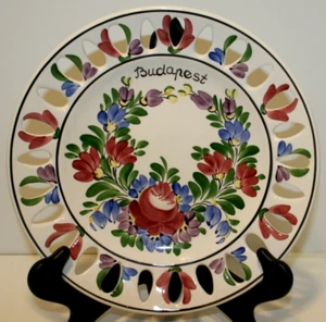 Budapest Hungría Pintado a Mano Firmado Cerámica Floral Coleccionable 11" Plato - Imagen 1 de 6