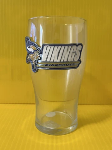 2010 Minnesota Vikings NFL Official Pint Glass Great American Products Football Cover