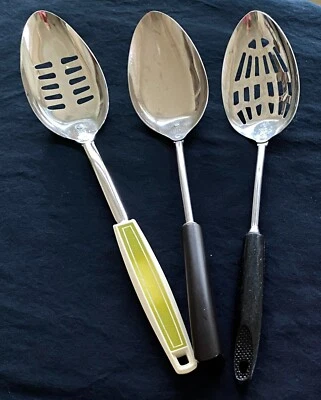 Vintage EKCO Mixed Lot of 3 Kitchen/Cooking Serving Spoons Slotted/Solid - Image 1 of 4