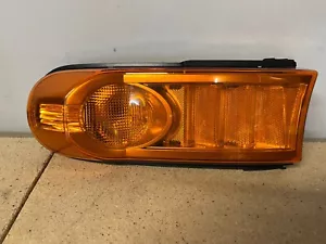 07-14 Toyota FJ Cruiser Ichikoh 35-120 RH Turn Signal Parking Light Lens Housing - Picture 1 of 4