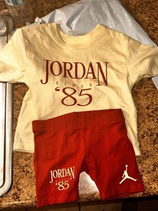 Girls Jordan Outfit Size 4 - Picture 1 of 4