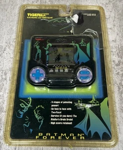 Vintage Tiger Batman Forever Double Dose of Doom Handheld Electronic Game - Picture 1 of 6