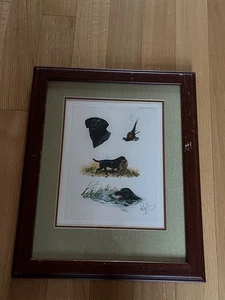 Vintage vom Künstler signierter Herzogur-Druck von Black Lab Jagdhund mit Fasan & Stockente - Bild 1 von 14