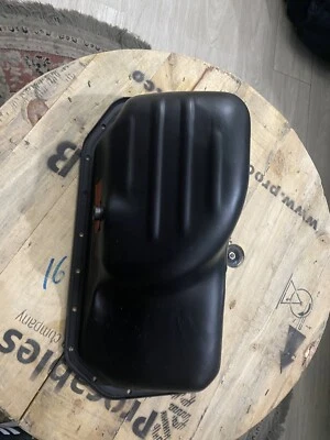 BMW NOS OEM E10 2002 2002tii oil pan GENUINE  11131255164 - Image 1 of 4