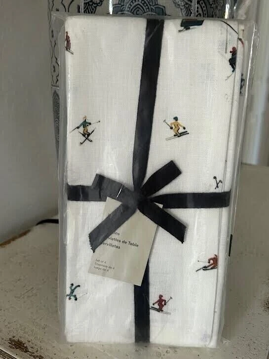 JUEGO DE 4 SERVILLETAS PARA ESQUIADORES DE VACACIONES WEST ELM NUEVAS CON ETIQUETAS Foto 1 de 1