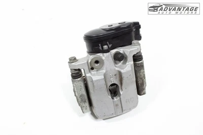 Pinza de freno ABS trasera derecha Nissan Rogue 2021-2025 tracción delantera con actuador OEM Foto 1 de 4