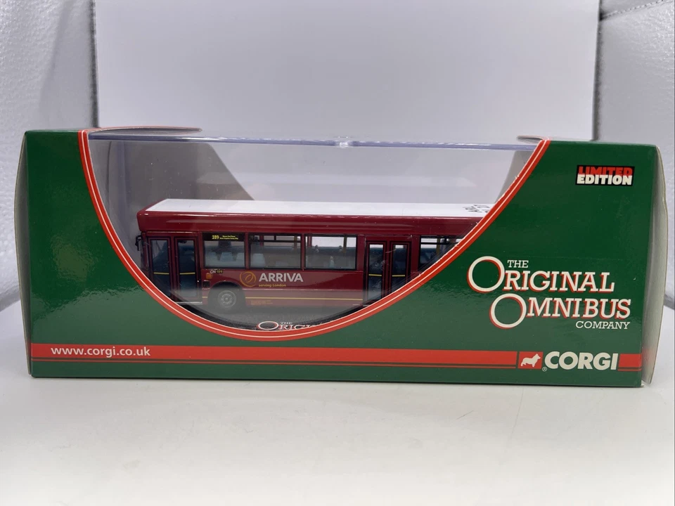 Corgi 1/76 Scale OM44709 - Dart SLF/Pointer 2 Arriva London 289 Elmers End Green - Image 1 of 4